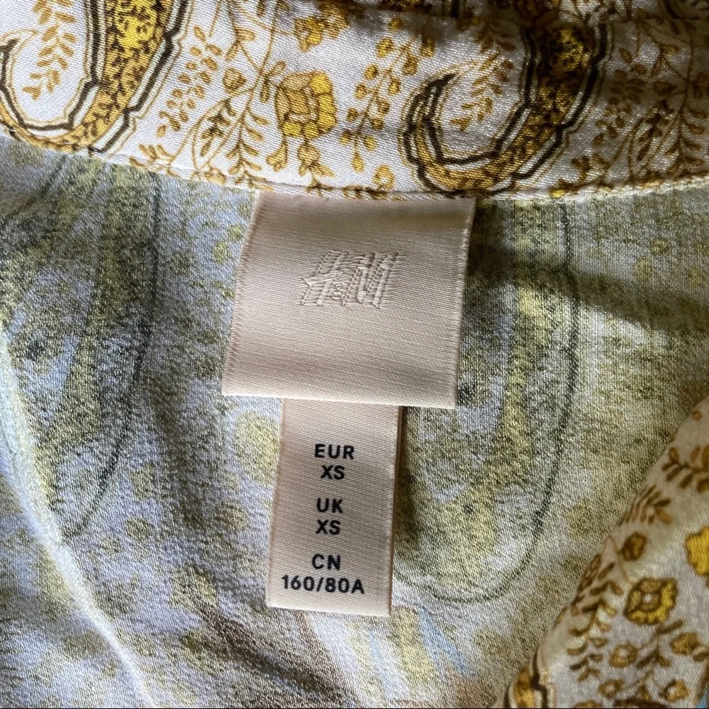 Patterned button down - Picture 3 of 4